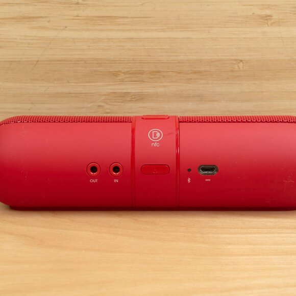 Beats Pill Wireless Bluetooth Speaker – Red - Picture 5 of 7